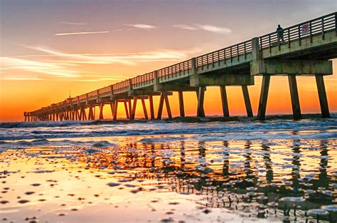 Walking the Jacksonville Beach Pier at Sunrise | Walking the… | Flickr