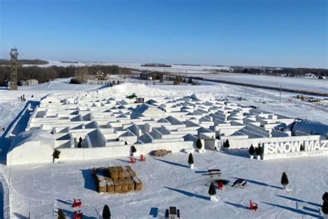 The World’s Largest Snow Maze