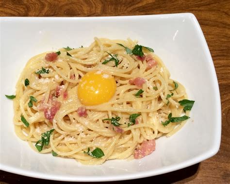 Spaghetti alla Carbonara with a Yolk on Top | Indulgent Eats