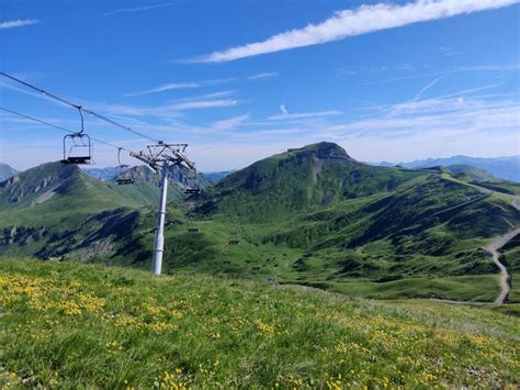 Hike - Border hopping along a ridge by Champéry - Ali on Switzerland