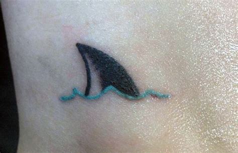 Top 63 Small Simple Tattoos For Men [2021 Inspiration Guide] | Small tattoos simple, Simple ...