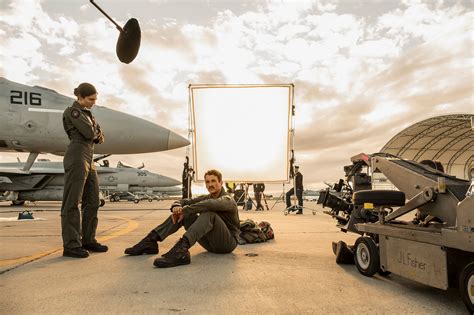 ‘Top Gun: Maverick’: Behind-the-Scenes Photos of Miles Teller, More