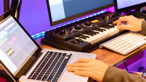 5 Of The Best MIDI Controllers For Beginners