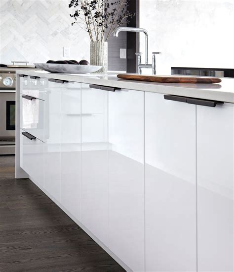 Cabinet Hardware Gallery | White modern kitchen, Modern kitchen hardware, High gloss kitchen ...