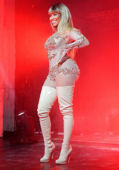 Nicki MInaj’s Performance Outfits — Photos Of Bodysuits & More – Hollywood Life