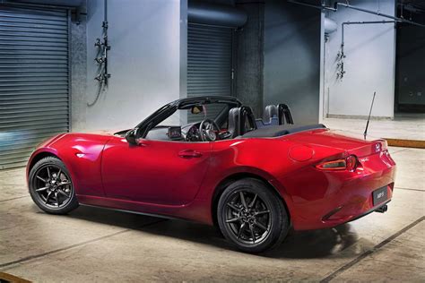 Mazda MX-5 Miata Equals Pure Driving Pleasure