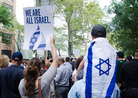 The Stand with Israel Rally Draws Thousands - The Village Voice