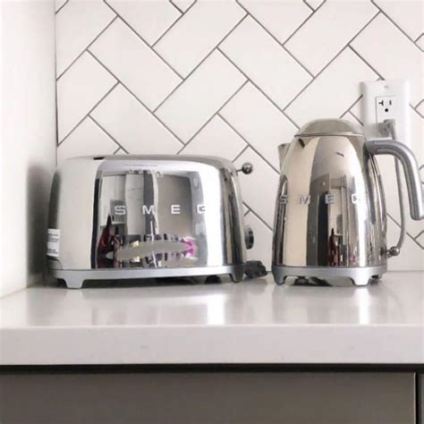 SMEG Kettle Toaster Set in Chrome Silver, TV & Home Appliances, Kitchen ...