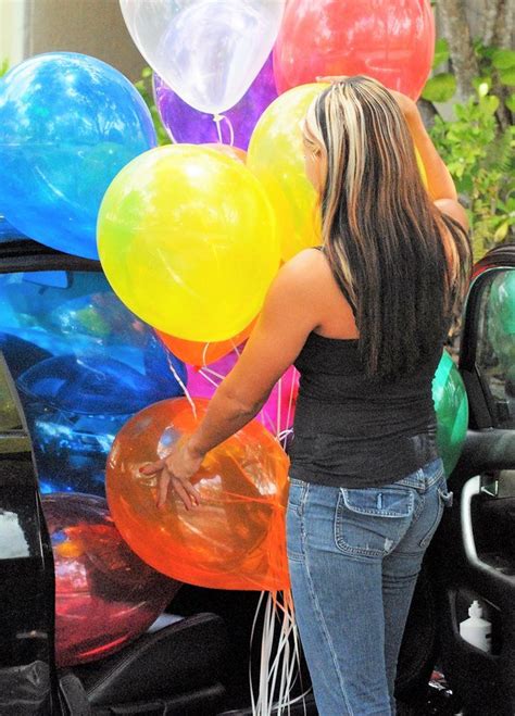 Pin by Doug Duckman on Tara Bush - Balloon Goddess | Balloon pop, Balloons, Helium balloons