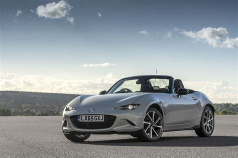 A carbon-fiber breakthrough could make the next Mazda Miata even lighter