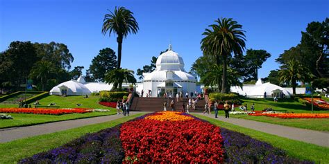 Conservatory of Flowers : Free Admission Day