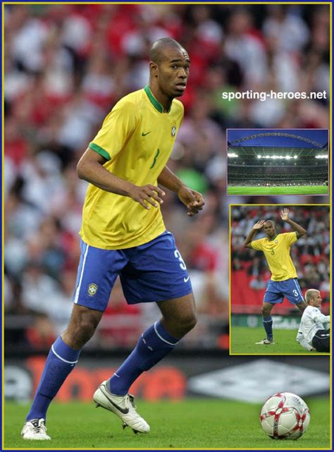 Naldo - Inglaterra 1 Brasil 1 (1 Junho 2007, Wembley) - Brasil