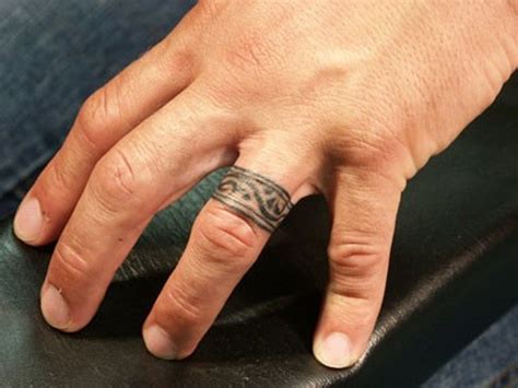 34 Wedding Finger Tattoos