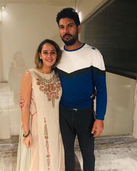 Yuvraj Singh Wife Age Weight Height Girlfriend Image