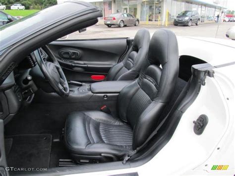 Black Interior 2001 Chevrolet Corvette Convertible Photo #49613428 | GTCarLot.com