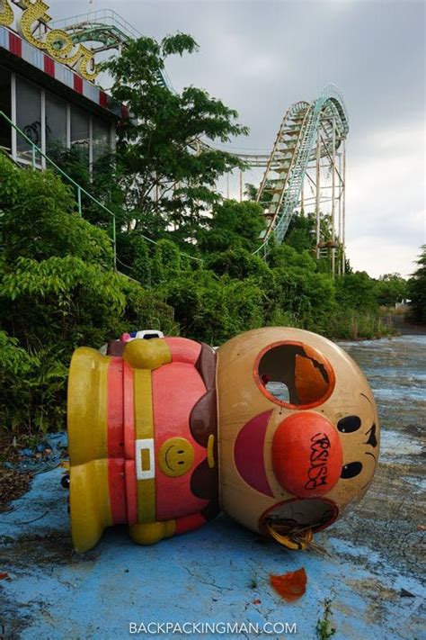 An abandoned theme park in Nara called Dreamland is now a place to ...