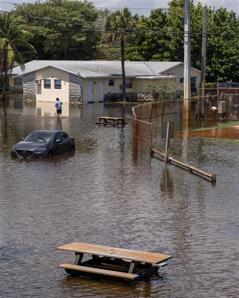 Reports on Fort Lauderdale flood show heroism, weaknesses as city ramps ...