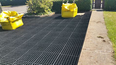 DRIVEWAY PARKING GRID ECO-FRIENDLY PLASTIC GRASS GRAVEL GRID | eBay