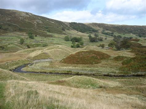 Drumlins beside Swindale Beck © David Purchase cc-by-sa/2.0 :: Geograph Britain and Ireland