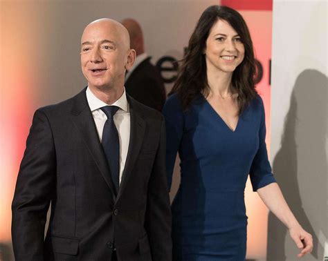 Amazon founder Jeff Bezos and wife divorcing after 25 years