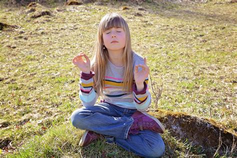 Free Images : nature, grass, person, people, girl, meadow, play, flower, thinking, spring, relax ...