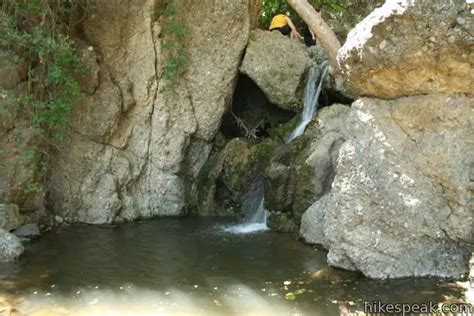 Temescal Canyon Trail | Los Angeles | Hikespeak.com