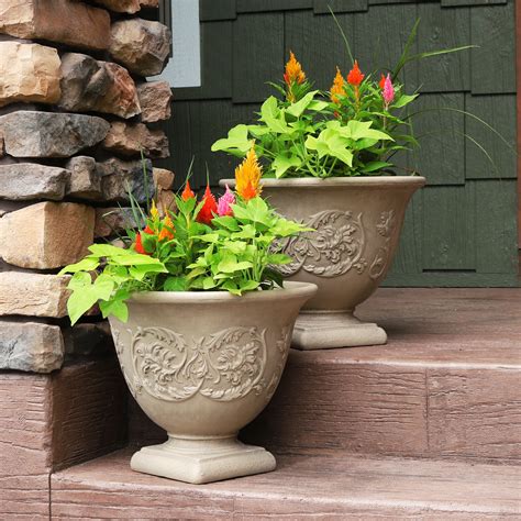 Sunnydaze Darcy Flower Pot Planter, Outdoor/Indoor Heavy-Duty Double-Walled Polyresin with Fade ...