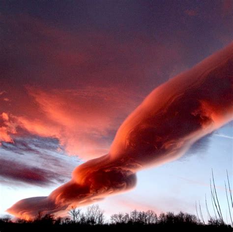 In pictures: These 'bloody' lenticular clouds over Catalonia, Spain make that sunset even more ...