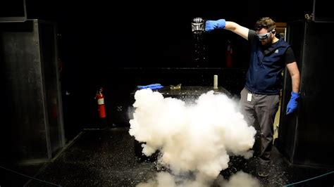 Liquid Nitrogen Experiment - Pacific Science Center