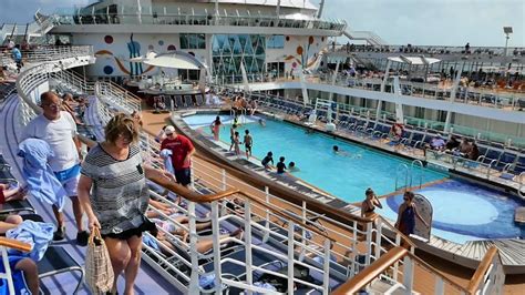 Allure of the Seas Pool Deck & Kids H2O Zone Water Park (HD) - YouTube