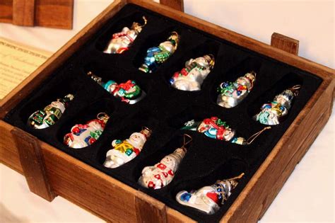 2002 Collection Thomas Pacconi Set of 12 Blown Glass Christmas Ornaments