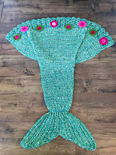 Crochet mermaid tail blanket | Etsy