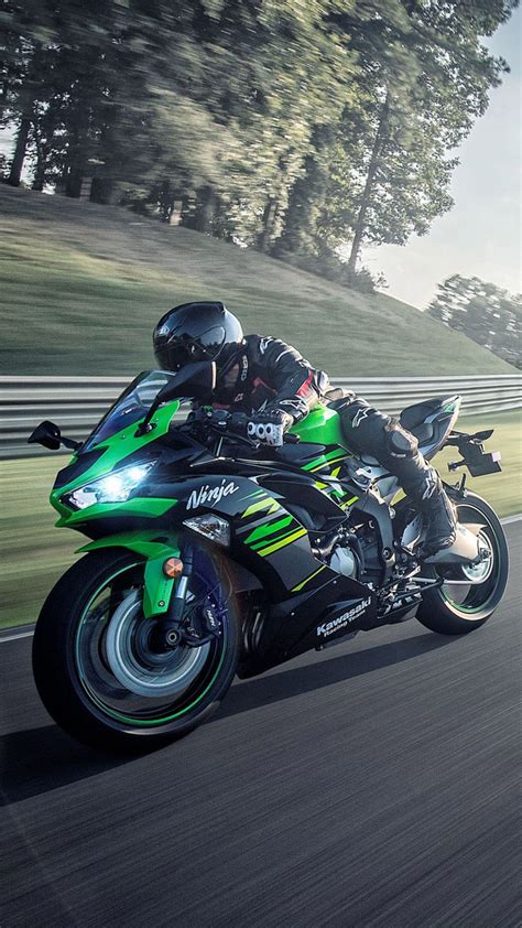 Kawasaki Ninja ZX 6R 2019 Green Black 4K Ultra HD Mobile Wallpaper