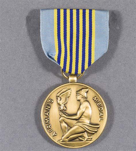 Medal, Airman's Medal, United States Air Force | National Air and Space Museum