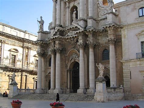 Cathedral of Syracuse in Siracusa, Italy | Sygic Travel