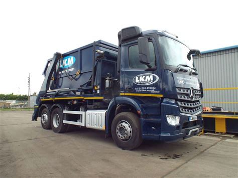 Skip Lorry - LKM Recycling