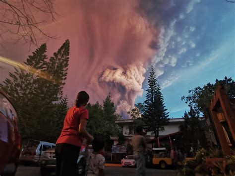 Taal Volcano Update / Zmnnvc5gez2 Tm - Ndrrmc did not release this ...