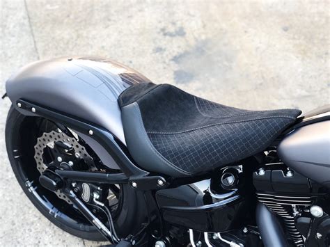 Cruiser/Bobber/Chopper Custom Motorcycle Seats - Harley Davidson, Triumph, Indian — Timeless ...