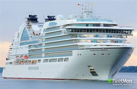 Photo of SEABOURN OVATION (IMO: 9764958, MMSI: 311000585, Callsign ...