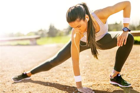 10 Outdoor Exercises To Do With or Without Equipment - BetterMe