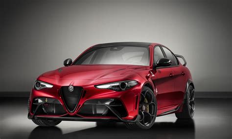 Alfa gives the Giulia powerful new range-topper | Automotive News Europe