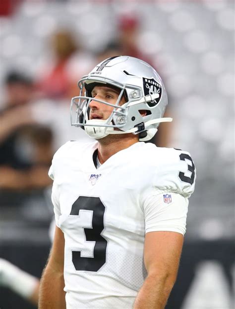 Raiders QB Nathan Peterman Signs Tender