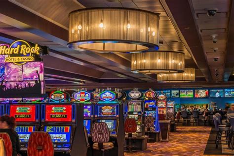 The 6 best Lake Tahoe Casinos to entertain you off the mountain