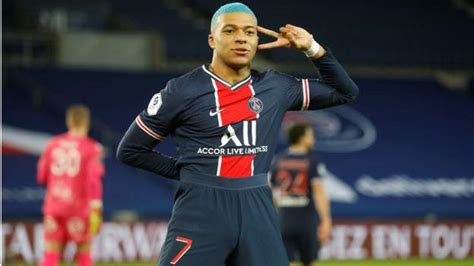 Blue-haired Mbappe scores in PSG win - News Delivery