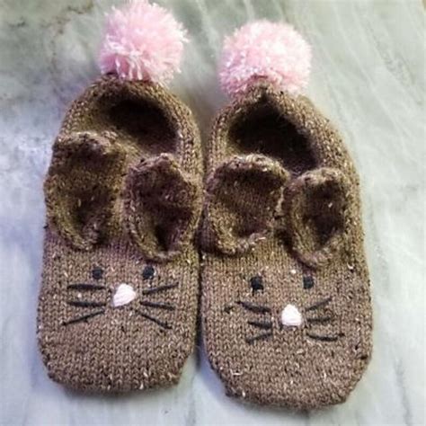 Knitting Pattern: Bunny Love Slippers - Etsy