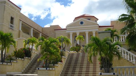 Why the American University of the Caribbean (AUC)? « Diary of a ...