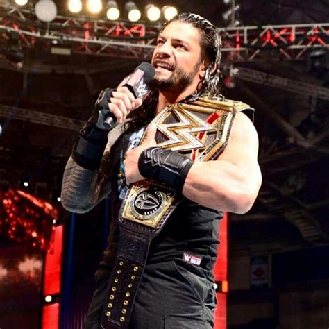 Roman Reigns Former WWE World Heavyweight Champion | Roman reigns, Wwe ...