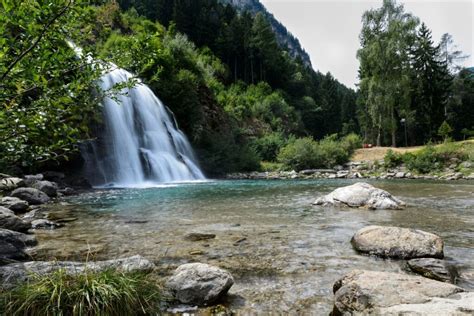 15 BEAUTIFUL Switzerland Waterfalls To Put On Your Bucket List