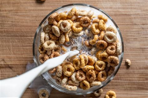 Pour The Vegan Milk: Breakfast Cereals Pivot To Plant-Based, High-Protein, Low-Sugar Options