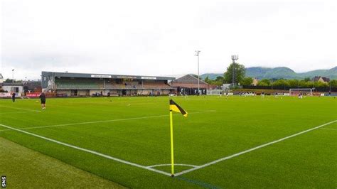 Alloa & Dunfermline to share facilities to meet Covid-19 protocols - BBC Sport